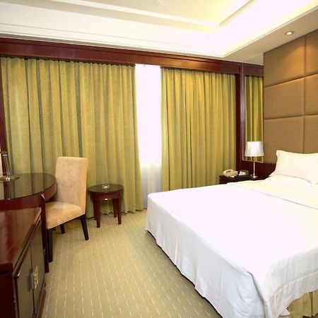 Harbour Metropolis Hotel Foshan Esterno foto