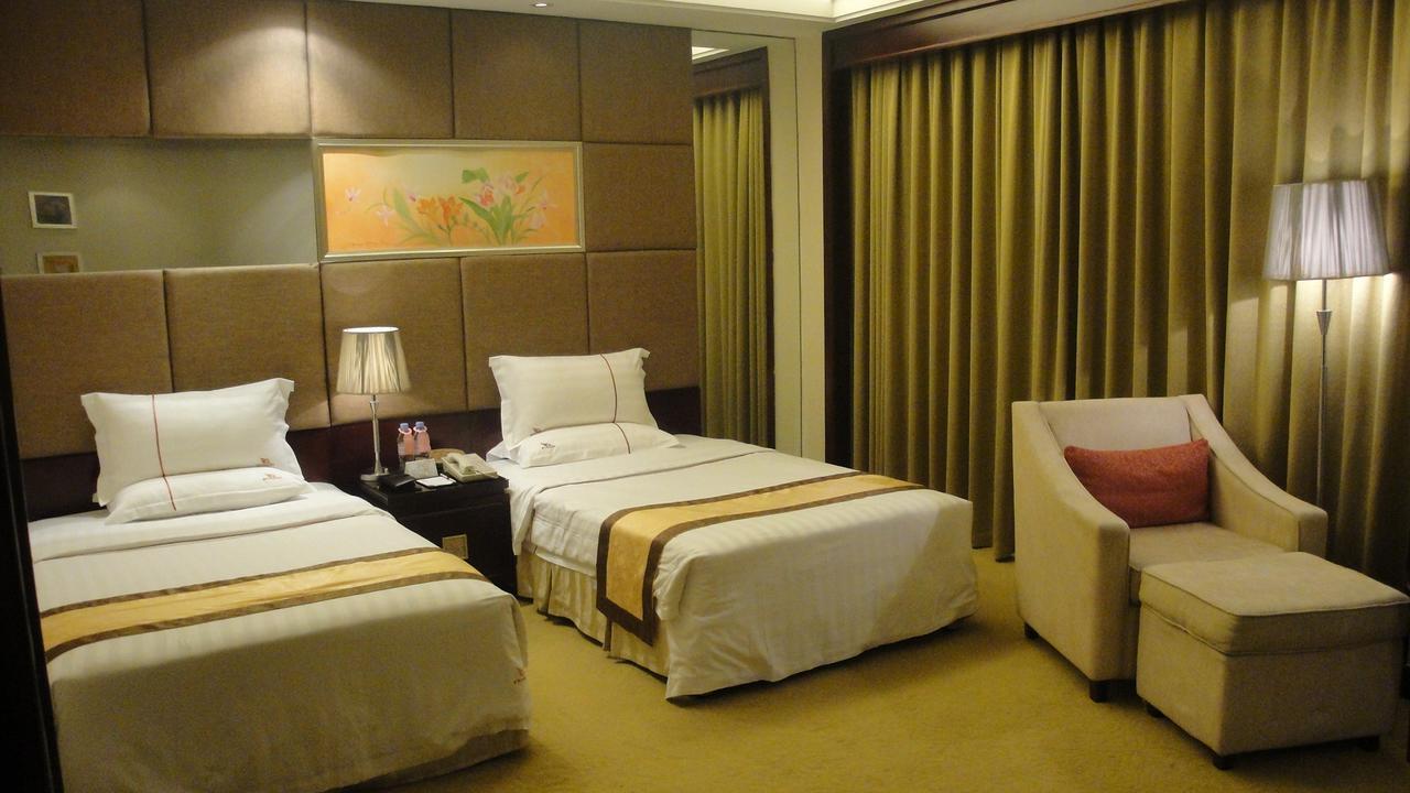 Harbour Metropolis Hotel Foshan Esterno foto