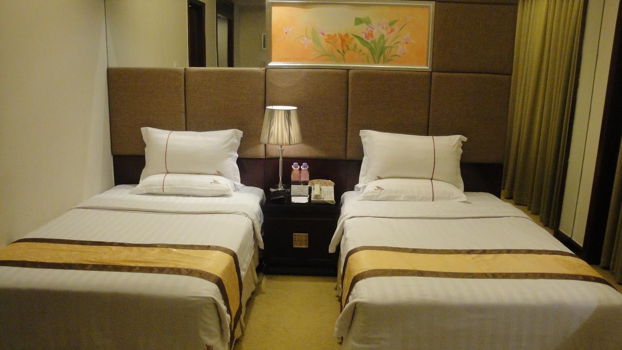 Harbour Metropolis Hotel Foshan Esterno foto