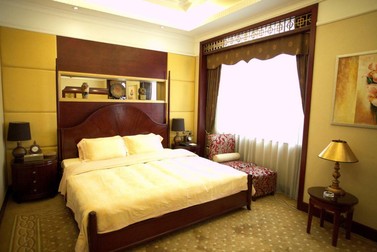 Harbour Metropolis Hotel Foshan Esterno foto