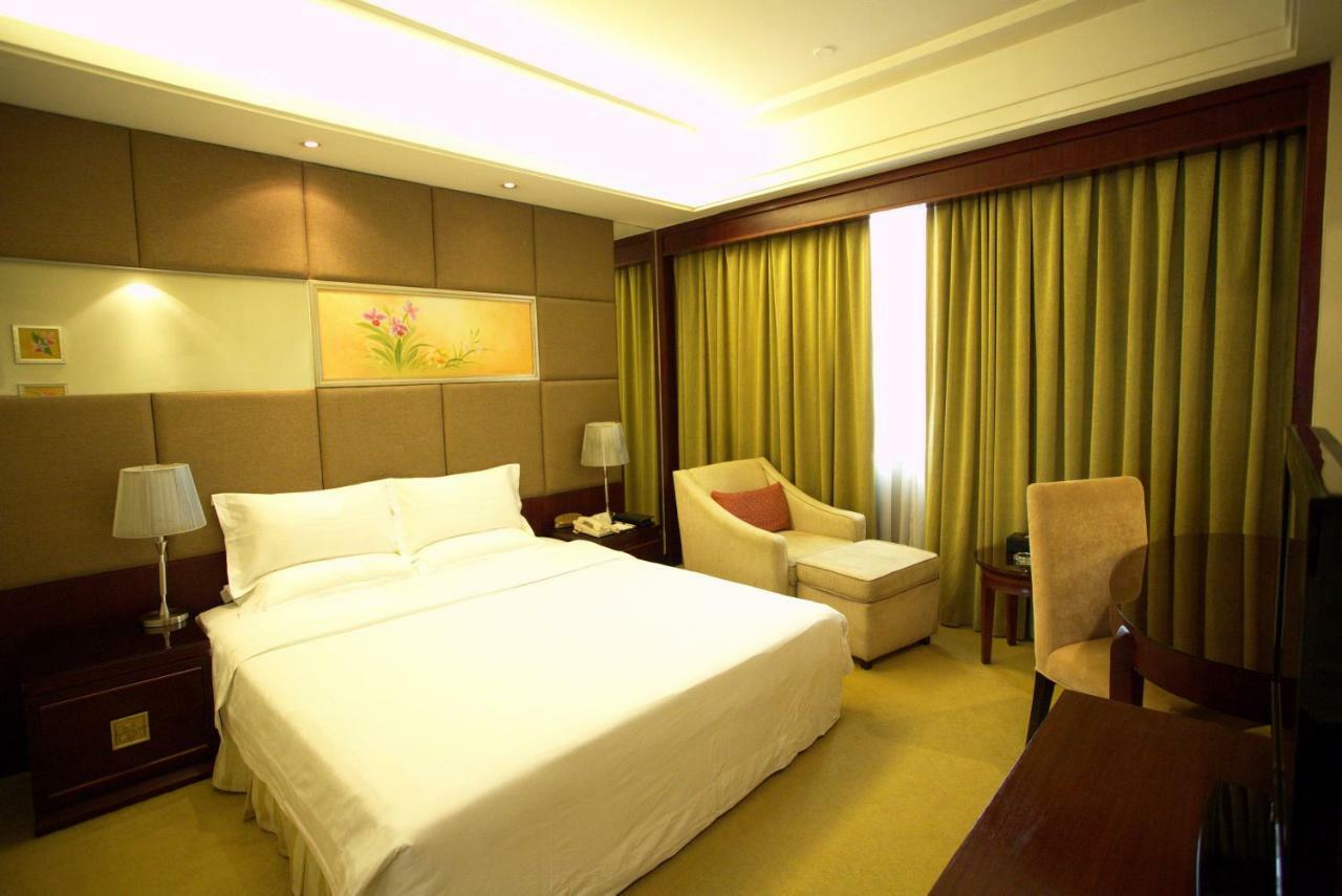 Harbour Metropolis Hotel Foshan Esterno foto